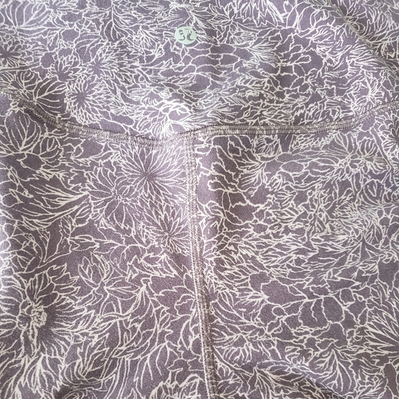 Lululemon 25" Align Leggings - Picture 2 of 5